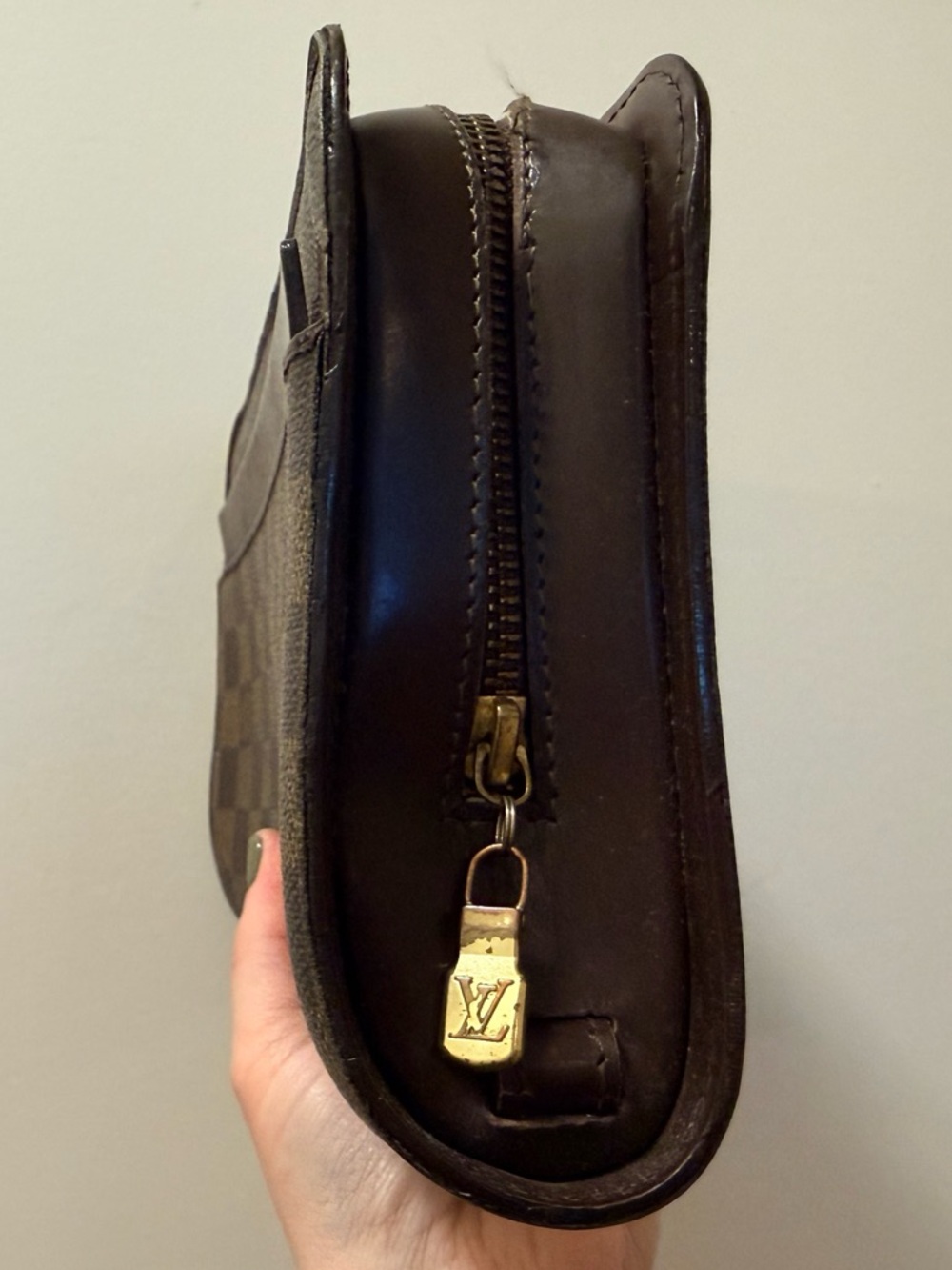 *Vintage* Authentic Louis Vuitton - Leather Damier Ebene Clutch / Wristlet w/COA - Picture 2 of 16